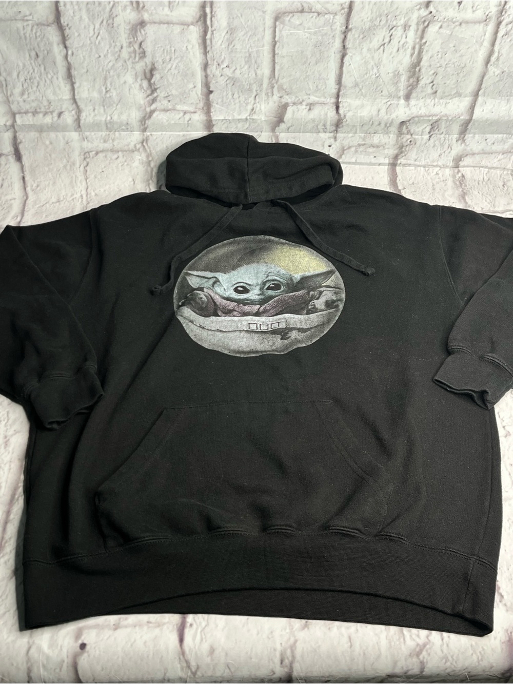 Mad engine baby yoda black pullover hooded sweatshirt size large